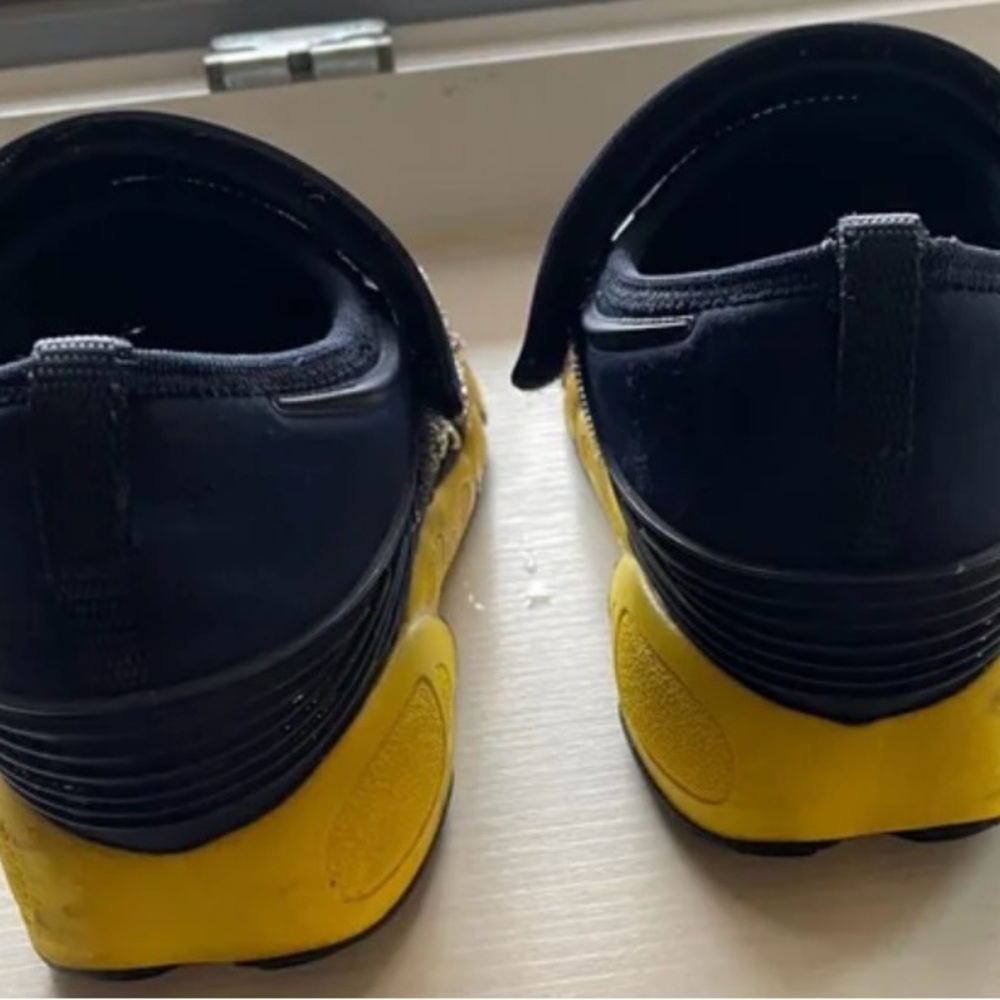 Dior Trainer Shoes - Picture 7 of 7
